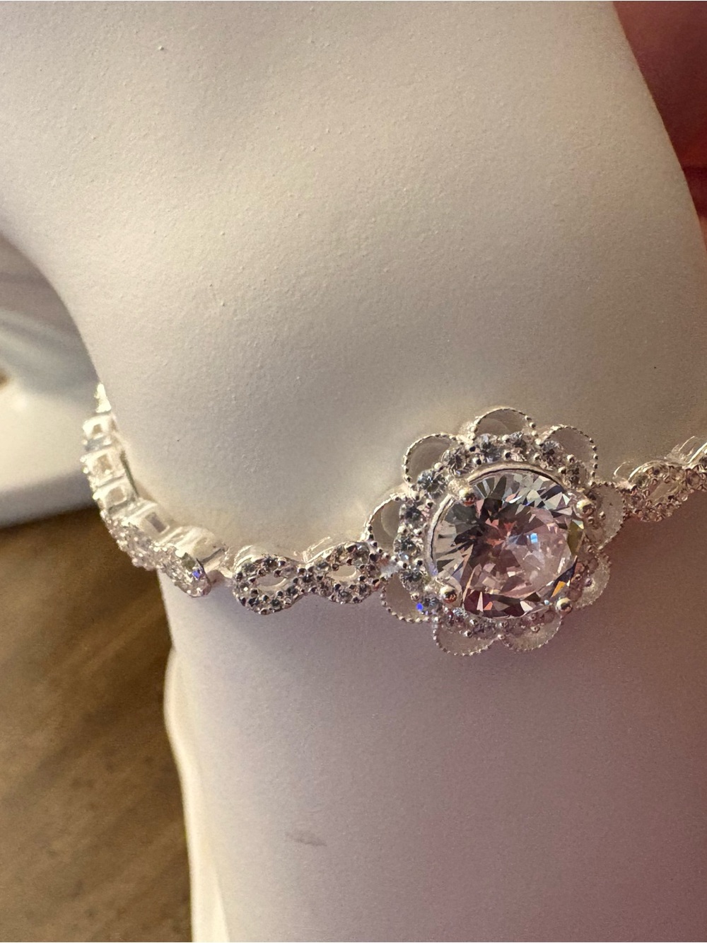 925 Sterling Silver CZ Infinity Link Bracelet Large Round Center Stone 9.1g NEW